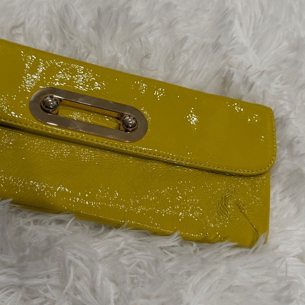 Hobo International Yellow Patent Leather Foldover Clutch Shoulder Chain Bag - Picture 3 of 10